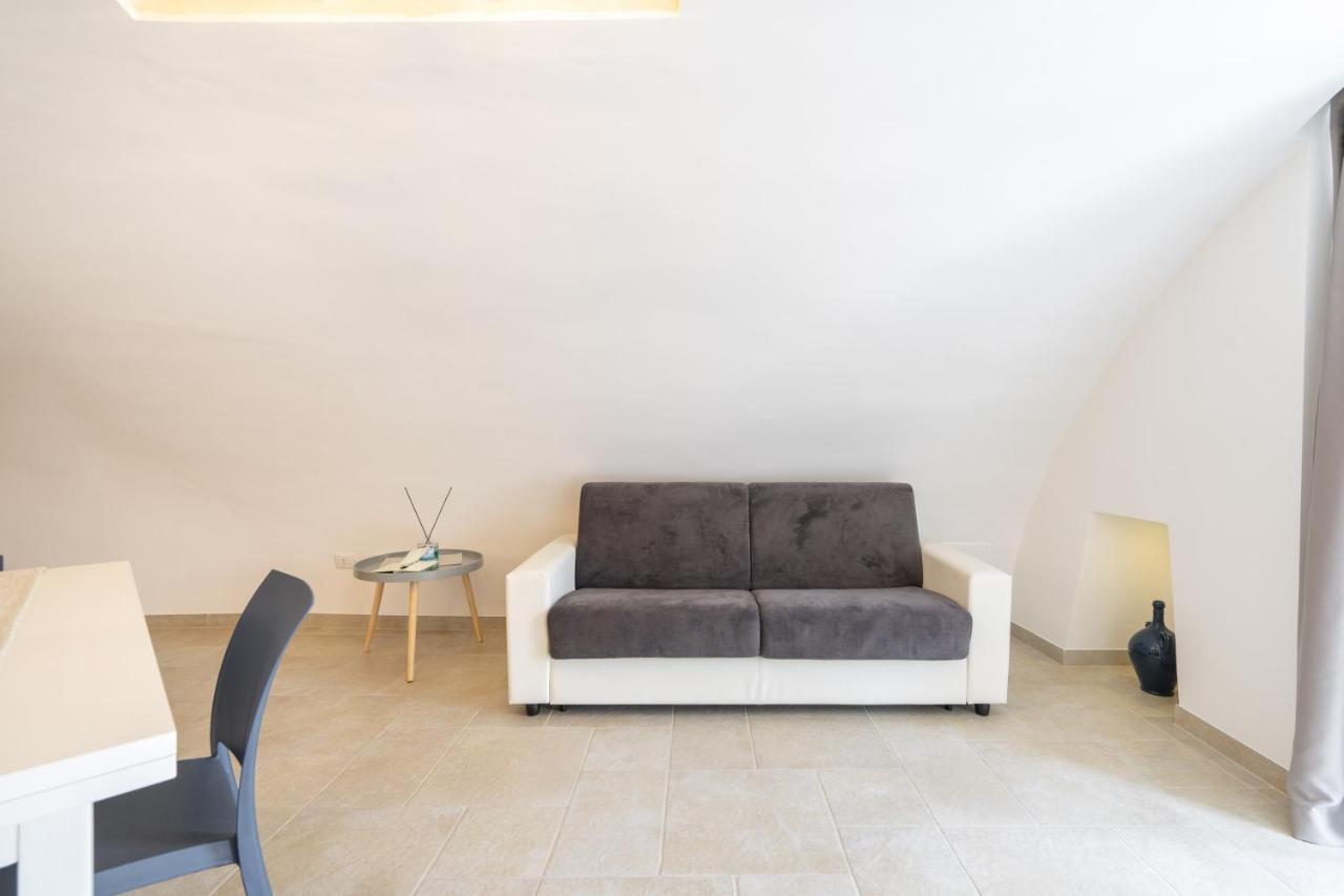 Suite La Scala Del Borgo Cisternino Exteriér fotografie