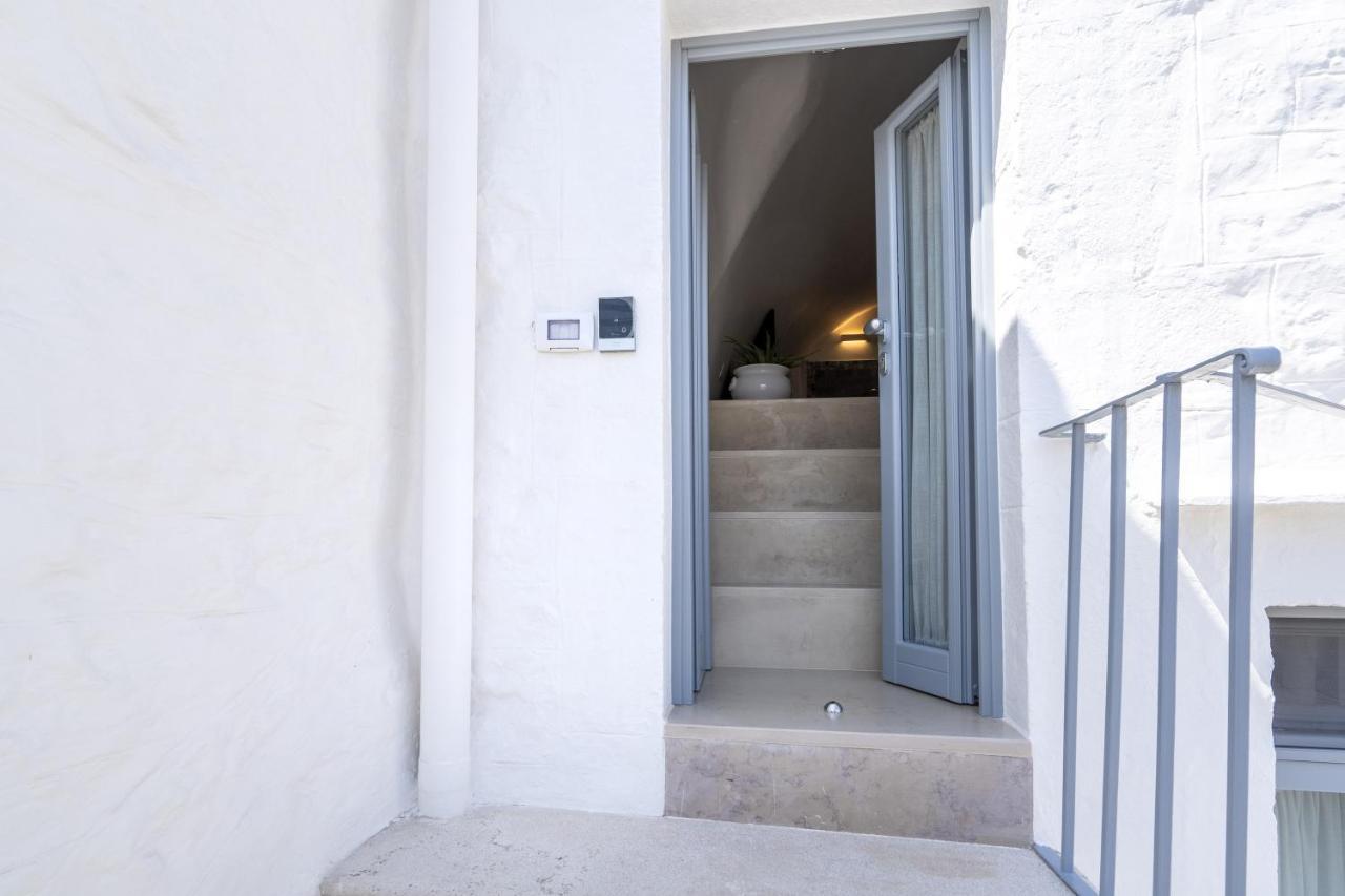 Suite La Scala Del Borgo Cisternino Exteriér fotografie