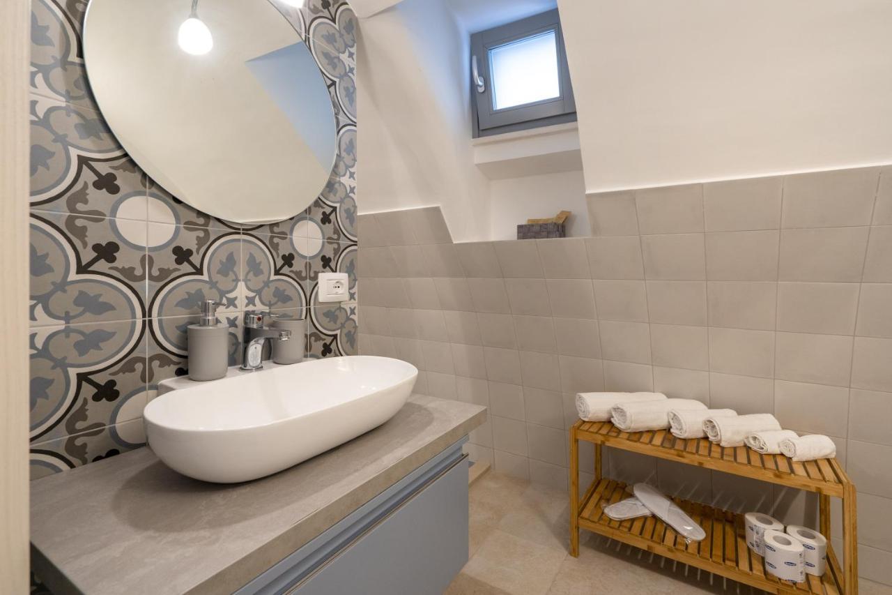 Suite La Scala Del Borgo Cisternino Exteriér fotografie
