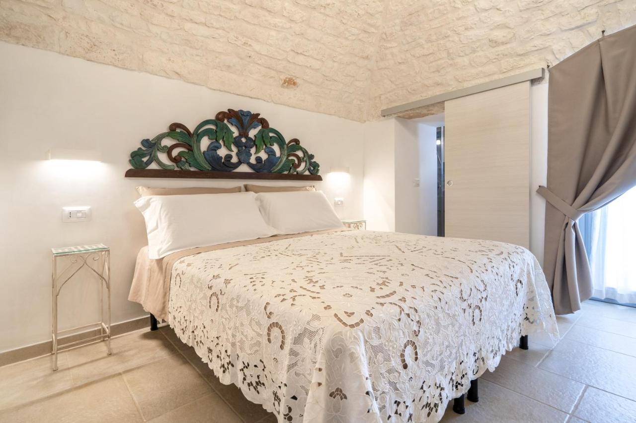 Suite La Scala Del Borgo Cisternino Exteriér fotografie